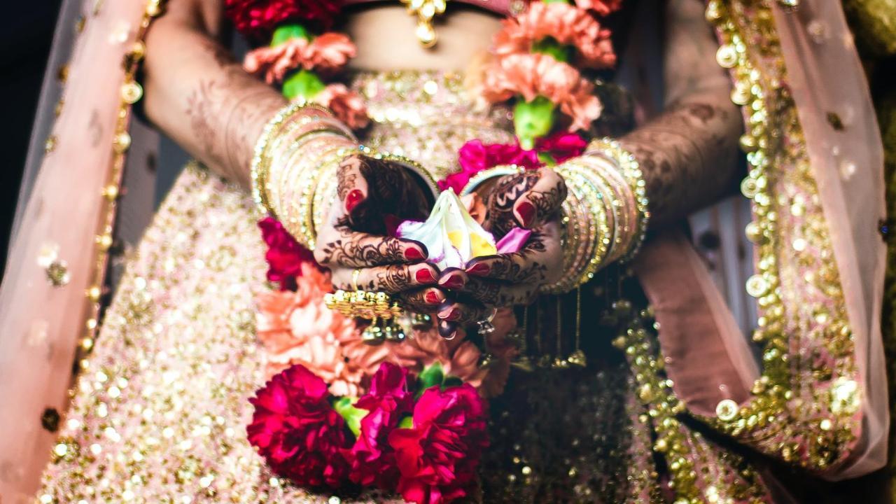 Novotel Chennai Sipcot Exterior photo Bride holding a pot of haldi