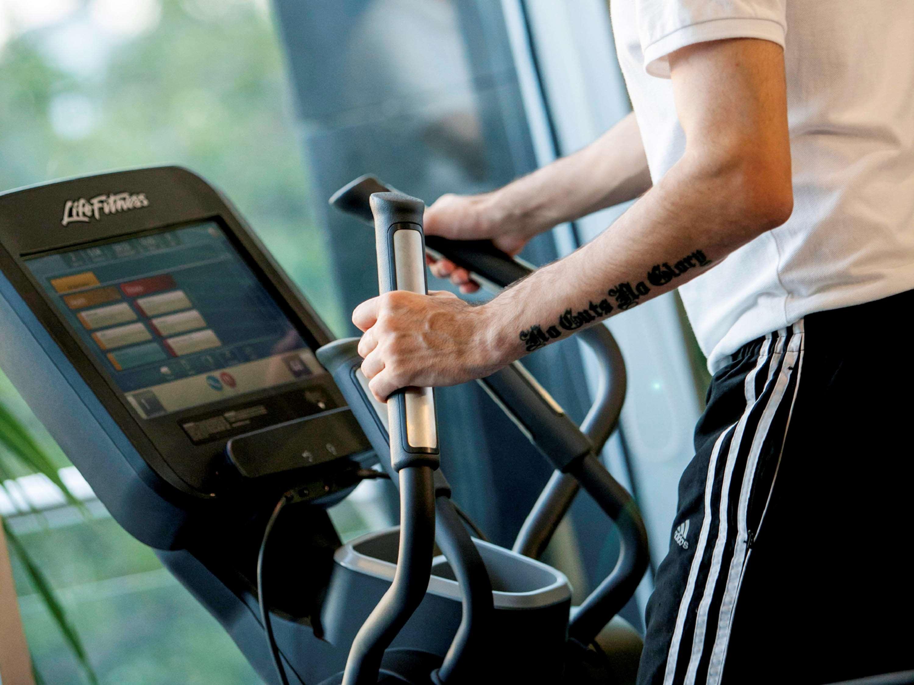 Novotel Chennai Sipcot Exterior photo A cross trainer