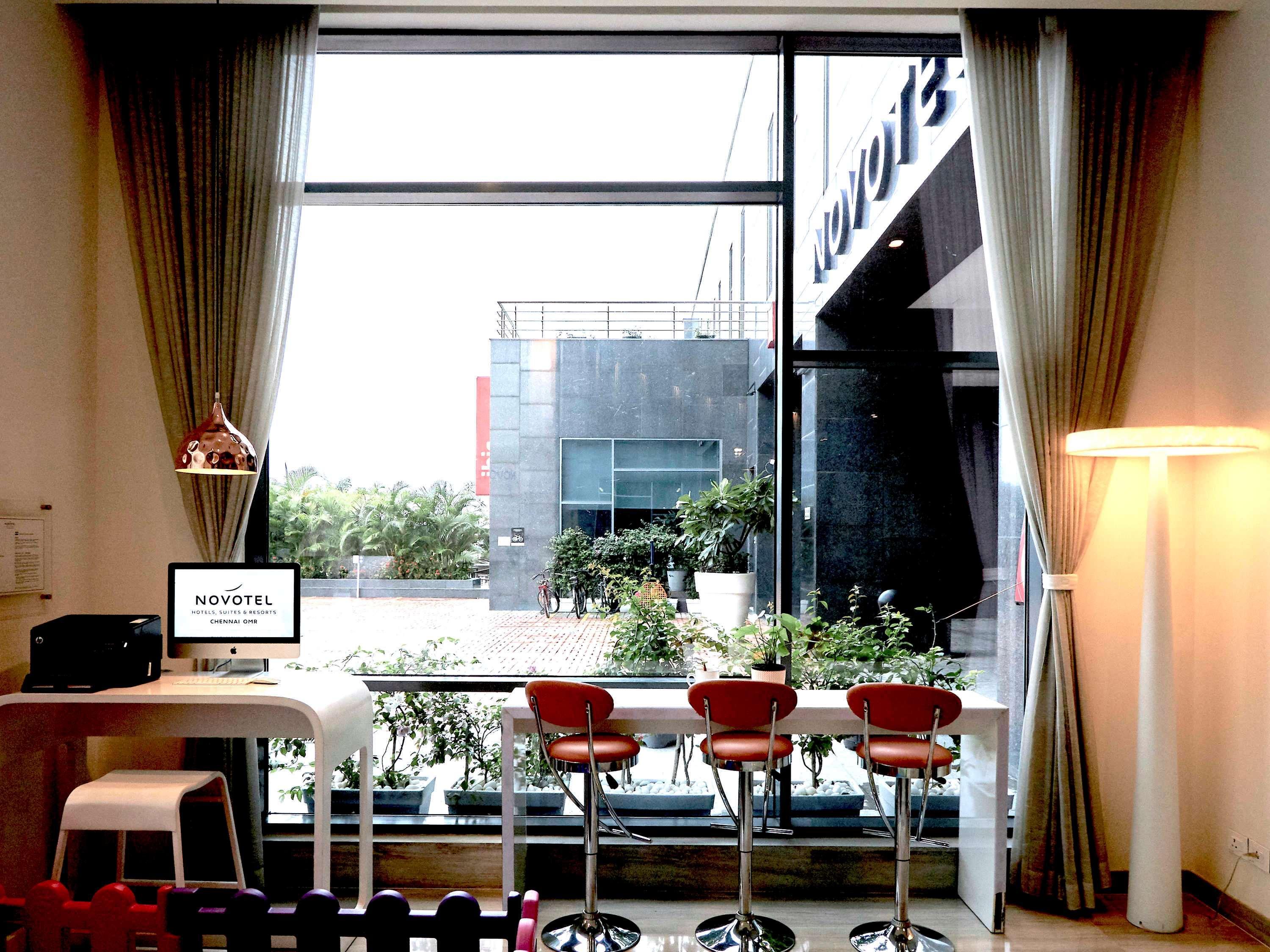 Novotel Chennai Sipcot Exterior photo Business Center