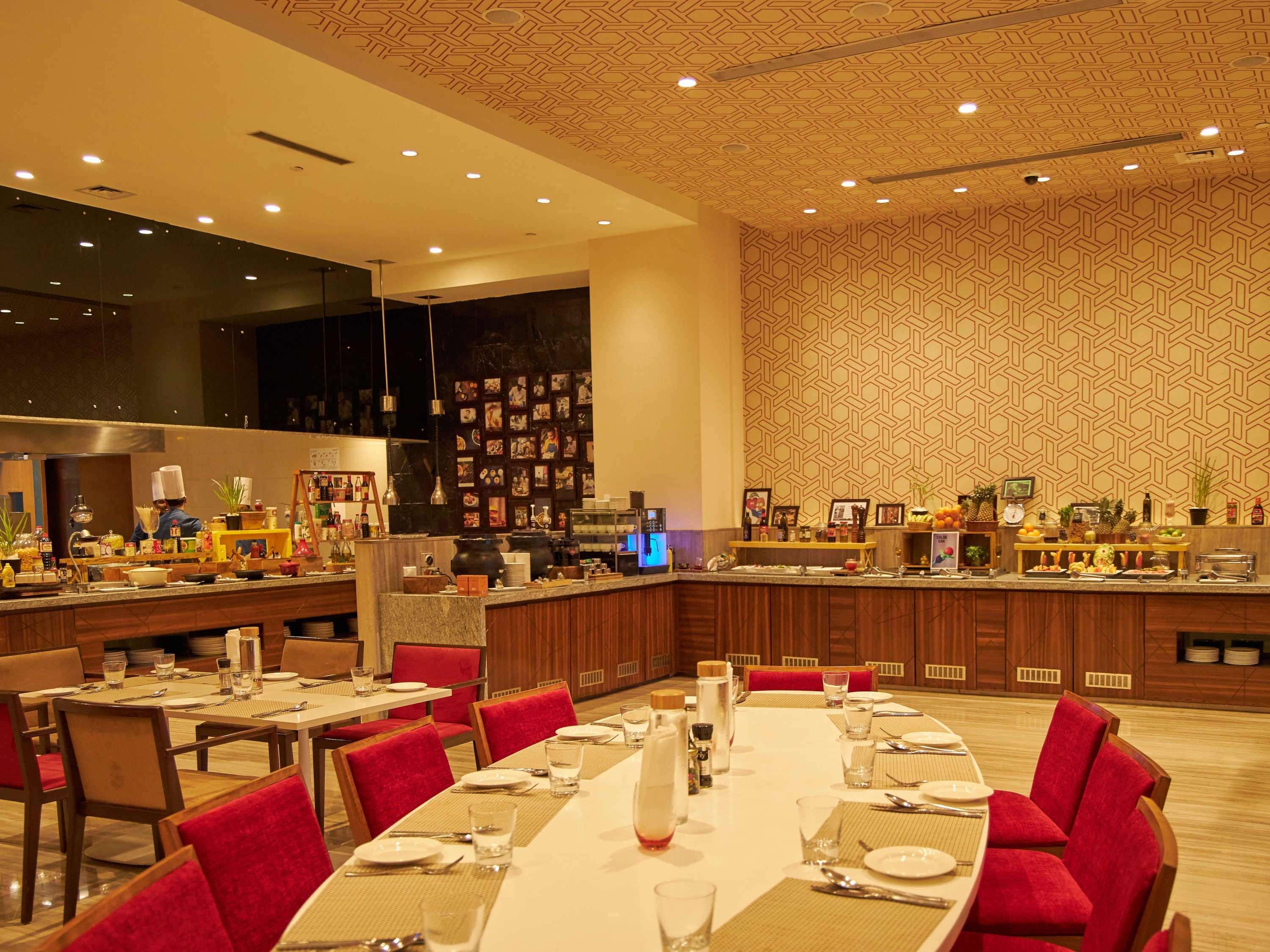 Novotel Chennai Sipcot Exterior photo The buffet at the hotel
