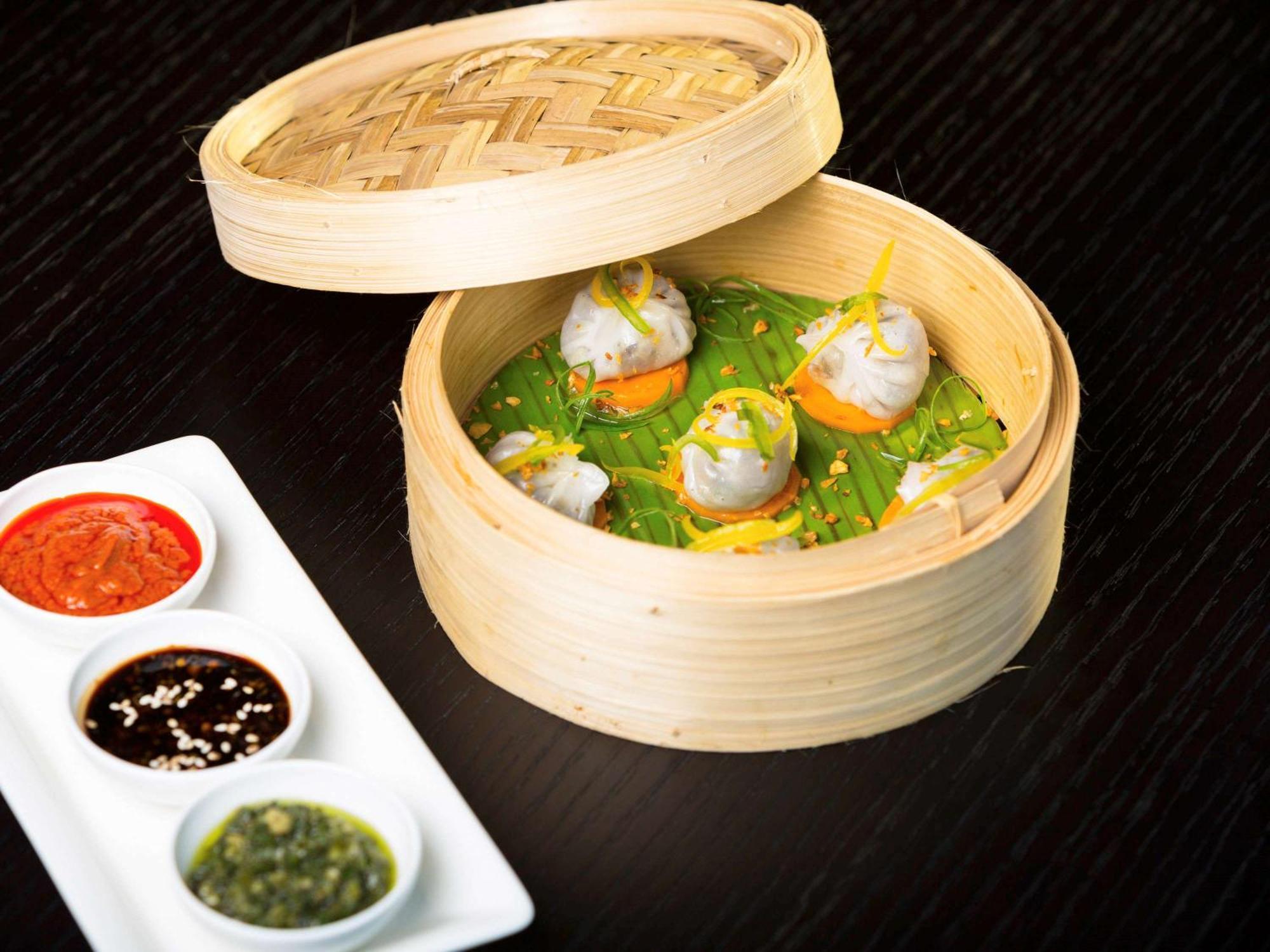 Novotel Chennai Sipcot Exterior photo Dim sum